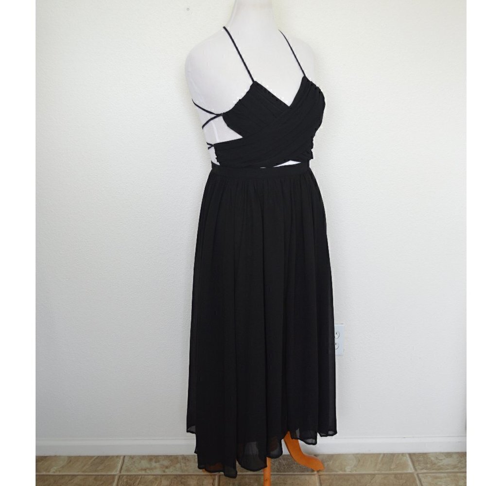 Lavish Alice Black Strappy Open Back Dress NEW - Picture 3 of 7